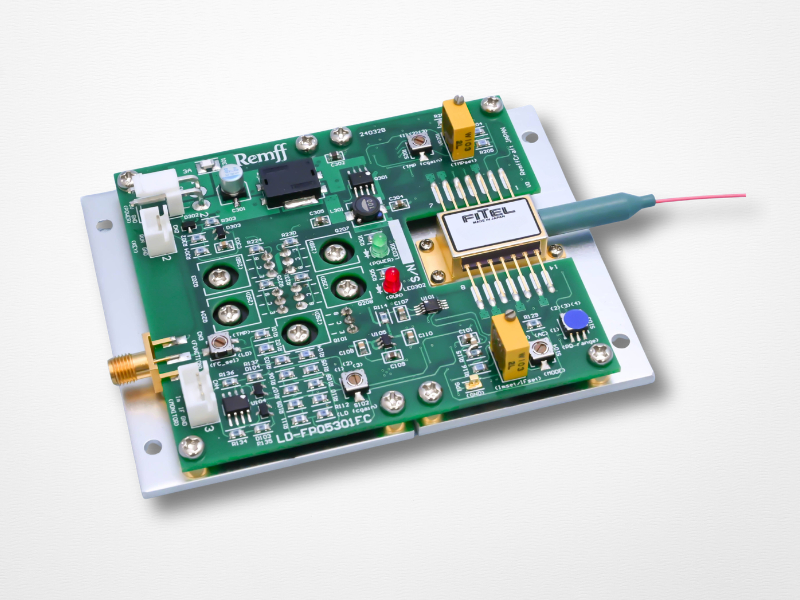 組込み型 変調ポート付 DFB-LD光源
